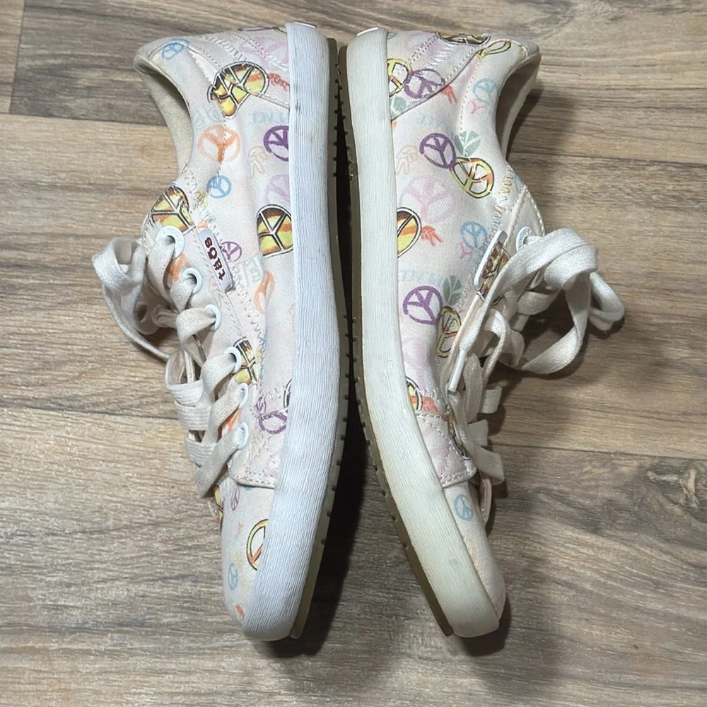 Taos Women’s Peace Sign Hippie Groovy Sneakers Shoe Off-White & Multicolor Sz 6‎